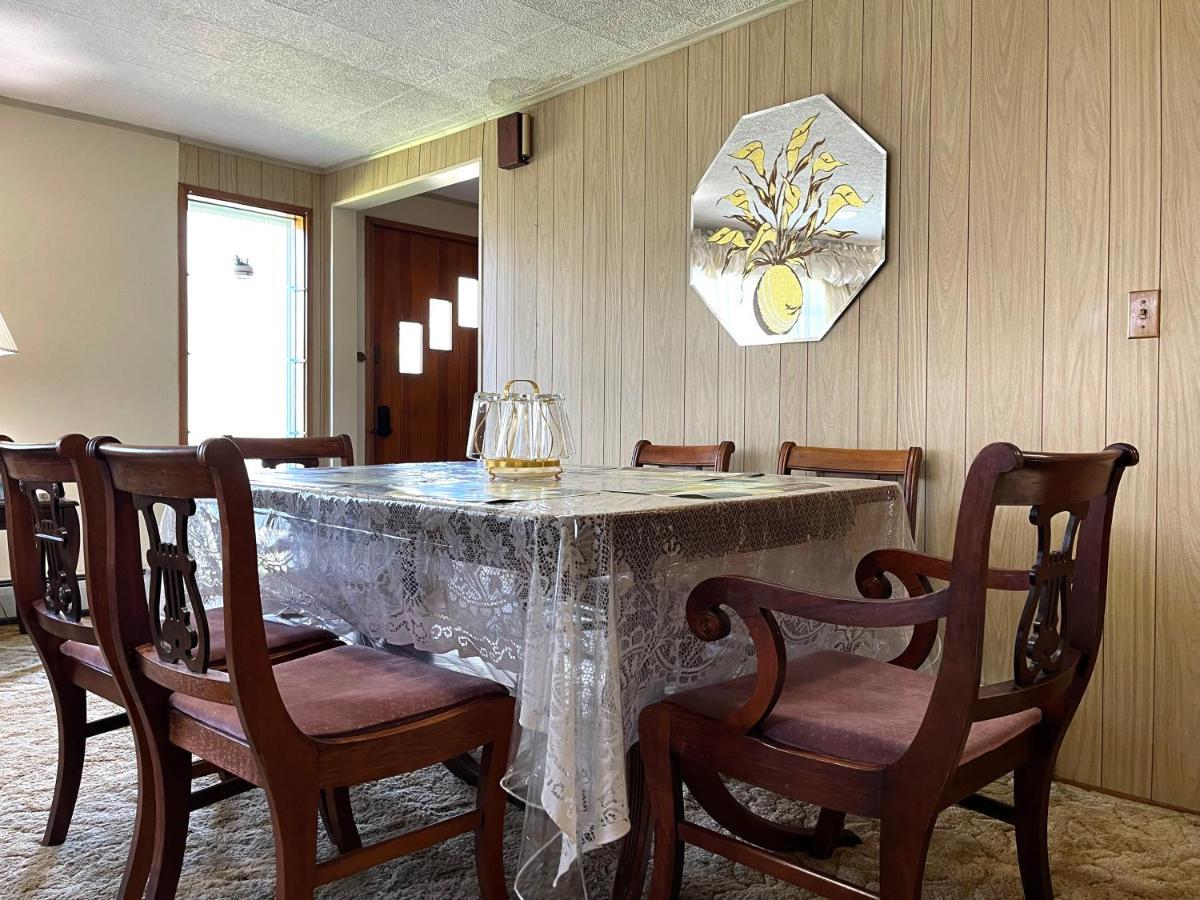 Entire Home In Buffalo - 6 Guests 3 Bedroom 1 Bath - Convenient Location - 25Min To Niagara Falls Exterior photo